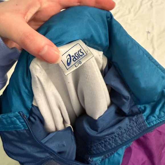 VINTAGE Asics multi-colour zip-up swishy windbreaker - Picture 14 of 16